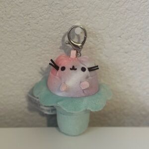 Pusheen keychain